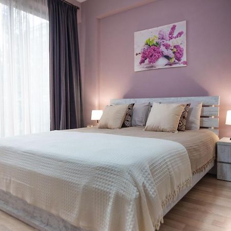 Gg Home - Cozy 2-Bedroom Apartment On Givi Kartozia Тбилиси Екстериор снимка