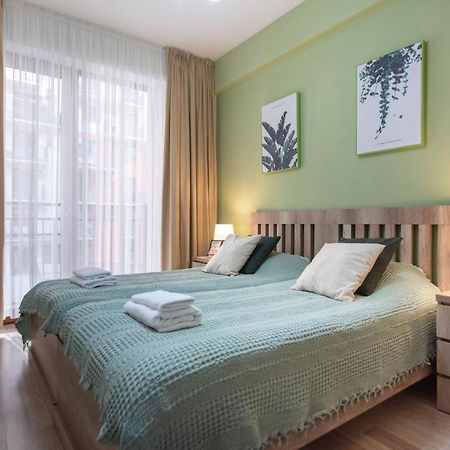 Gg Home - Cozy 2-Bedroom Apartment On Givi Kartozia Тбилиси Екстериор снимка