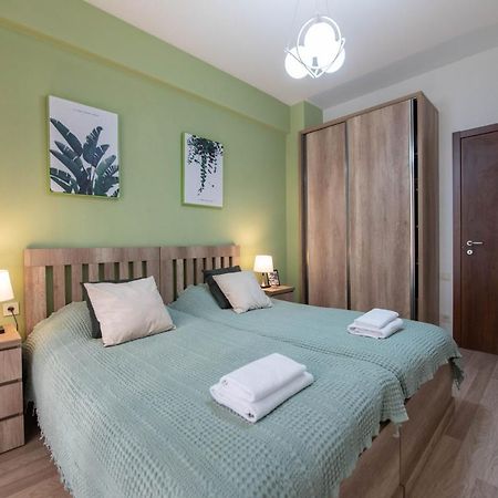 Gg Home - Cozy 2-Bedroom Apartment On Givi Kartozia Тбилиси Екстериор снимка